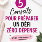 Femme souriante regardant un carnet de budget pour un défi sans dépenses.