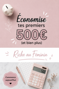 Femme souriante tenant une tirelire en forme de cochon, symbole d'épargne et de finance personnelle.