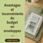 Portrait d'une femme tenant des enveloppes pour gérer ses finances avec le cash stuffing