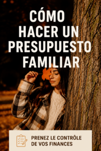 Femme examinant un budget familial avec un calepin et un ordinateur.
