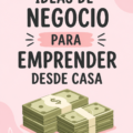 Femme souriante travaillant à domicile sur son ordinateur portable