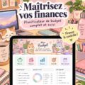 Femme souriante en train d'examiner un planificateur de budget à son bureau, représentant la maîtrise des finances personnelles.